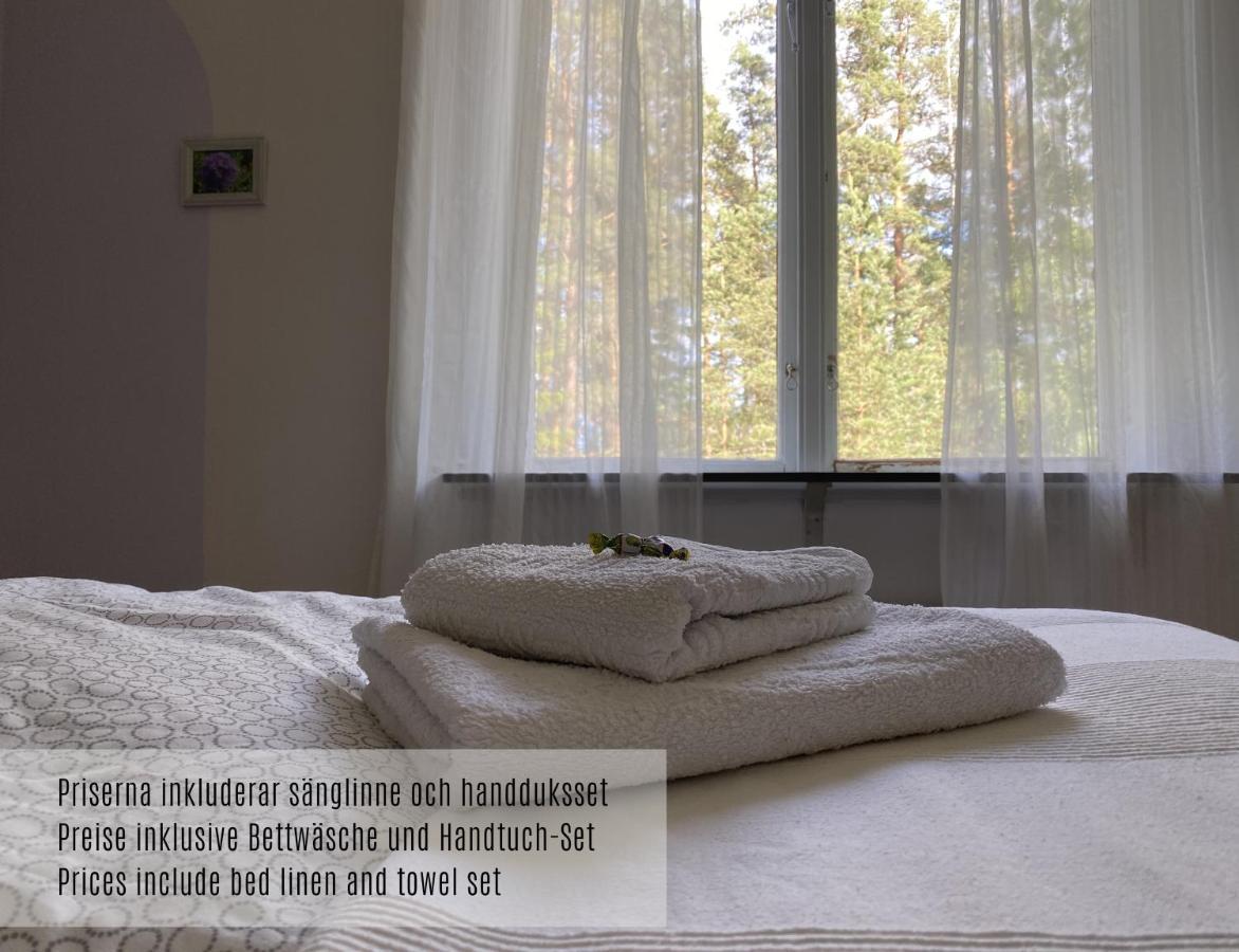Villa Karlloesa - Bed And Breakfast Målilla Екстериор снимка